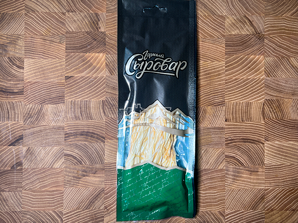 Сыр 60 гр ГОРНЫЙ СЫРОВАР (Паутинка копчёная) в Благовещенске